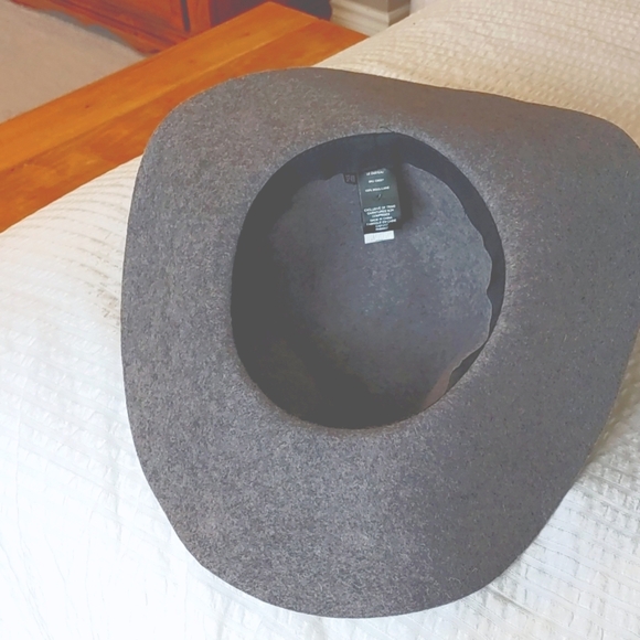 🍁NWOT LE CHATEAU FLOPPY WOOL HAT - Picture 3 of 9